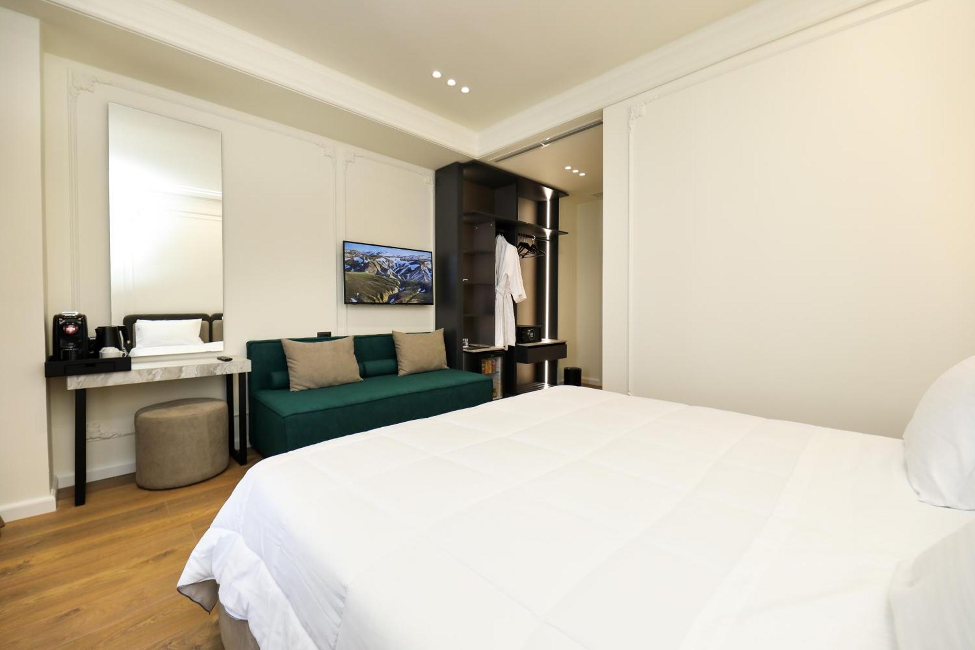 Vlorë Hotel Adore מראה חיצוני תמונה