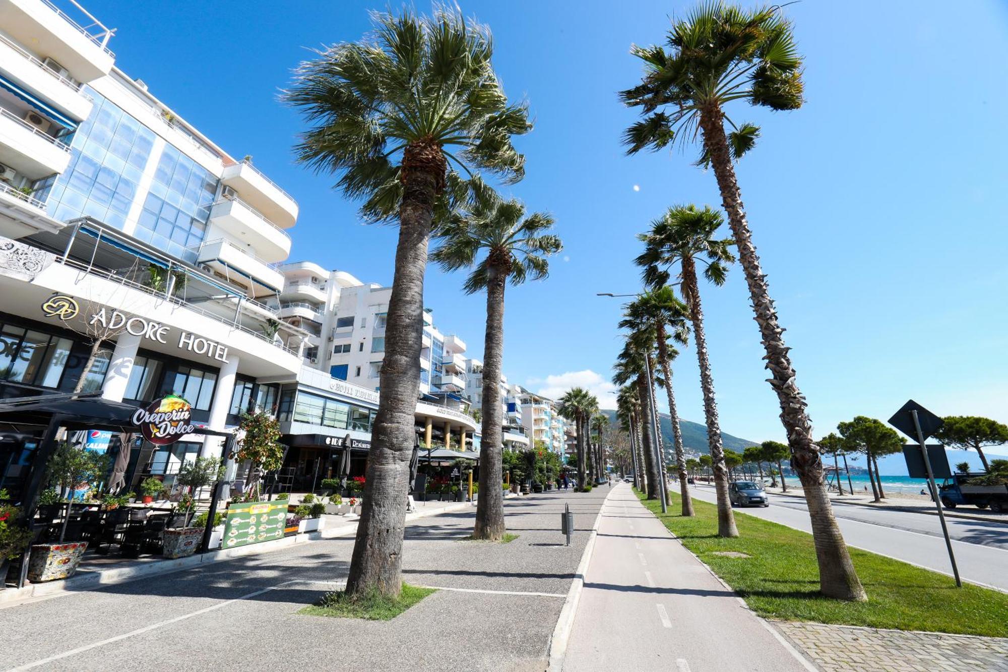 Vlorë Hotel Adore מראה חיצוני תמונה